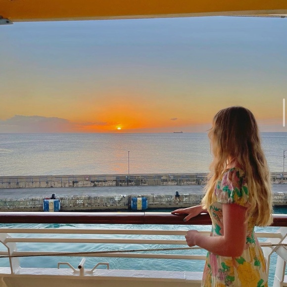 Meet your Posher, Ella - Picture 5 of 5